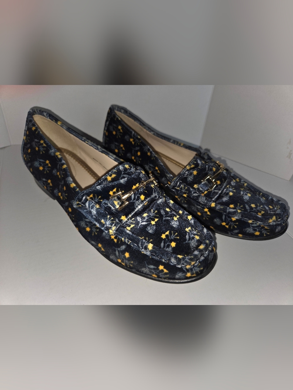 Cabi Blue Velvet Floral Horsebit Loafers Gold Hardware Preppy Chic Flats 7 - Picture 4 of 5